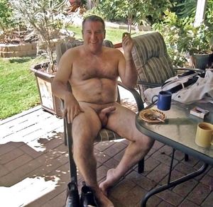 hot+naked+dad+with+hard+cock+hairy+252