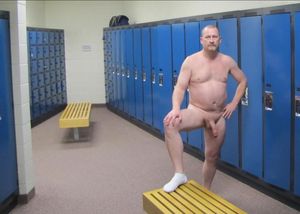 locker+room