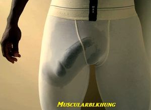 !MsclrblkhngChmepiss