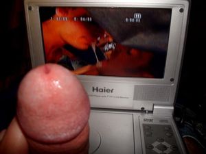 Jerking to hott porn 2