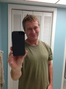 Selfie, Green T