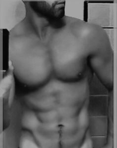 Selfie - b/w