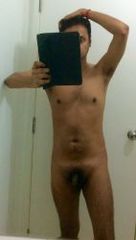 I like when the dick is soft, limp and amidst thick pubic hairs. Kinda like mine.