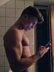 tumblr_pehvuy417d1u3430so1_540.jpg