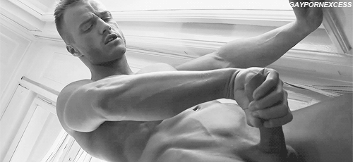 tumblr_pe082bW6ba1vqv2s7o2_500.gif