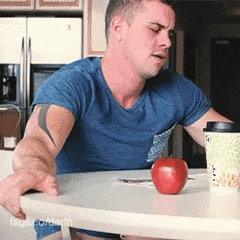 tumblr_pml9qdmx9o1tvbs81_540.gif