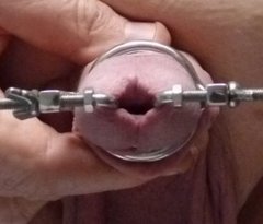 piss slit stretch