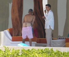 Justin Bieber mooning 3.jpg