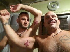 bdsmlr-221458-lYWVbZvv6S.jpg