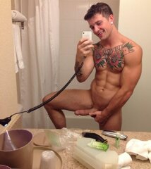 nude-muscle-boy.jpg