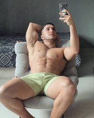 thighs11e.jpg