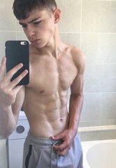 tumblr_bd4b220780c2c389ddf0248013e62b55_66ef95c5_400.jpg