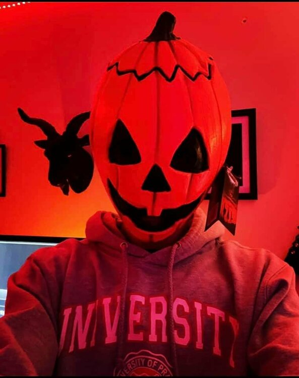 251095471_1785087731702399_490827184916650790_n.jpg