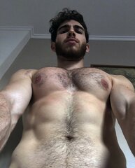 of course i'm on my knees ready to suck you dry!