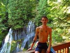 bdsmlr-443165-rL1TbXphg5.jpg