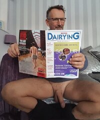 2edge-Daddy-Wanker-farmers-2.jpg