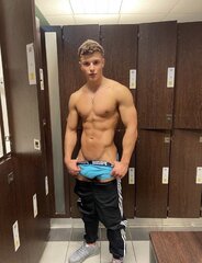 there's something about locker rooms .. :->
