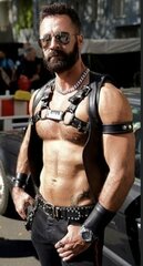 LeatherGuyz0118.jpg