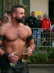 LeatherGuyz0126.jpg