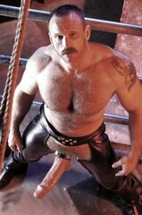 LeatherGuyz0137.jpg