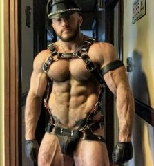 LeatherGuyz0139.jpg