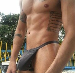 Full Pouch