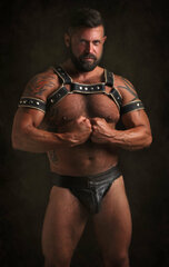 LeatherGuyz1021.jpg