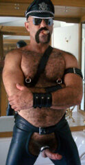 LeatherGuyz1029.jpg