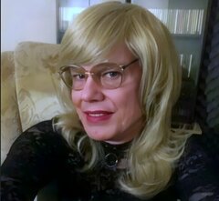 Sissy Yvonne 01.jpg