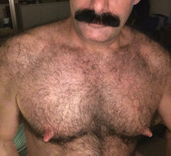 Tits & Tache.jpg