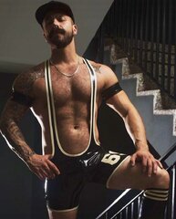 RL59 - tached Wrestle pig.jpg