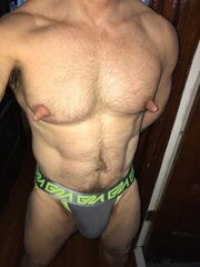 Tits13.jpg