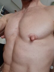 Tits15.jpg
