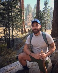 Hiker.jpg