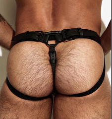 stunning arse - prise it open.png