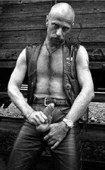 Hot leather pig