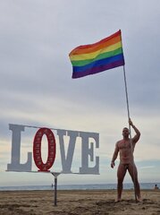 L O V E