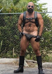 LeatherGuyz233.jpg