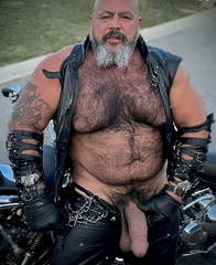 he'd better fist on first date.png